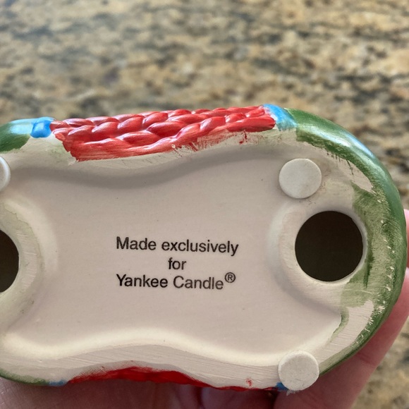 Yankee Candle ceramic “stocking” candle holder - Picture 3 of 3